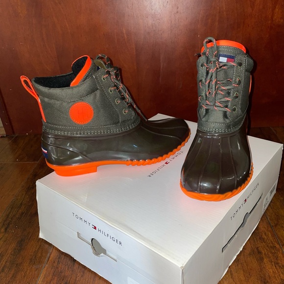 Tommy Hilfiger Duck Rain boots women size 8 - Picture 1 of 6